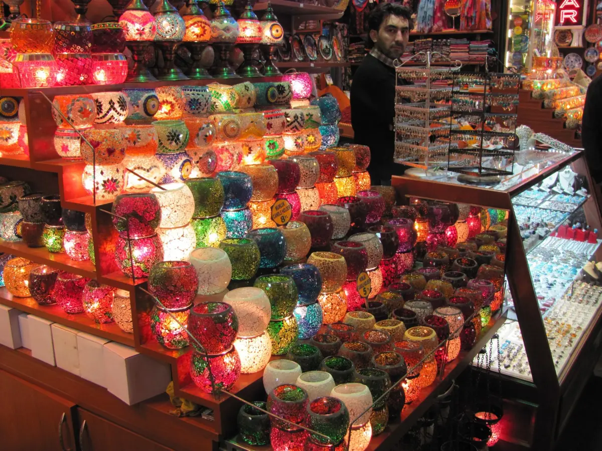 Lamps hanging in the Grand Bazaar