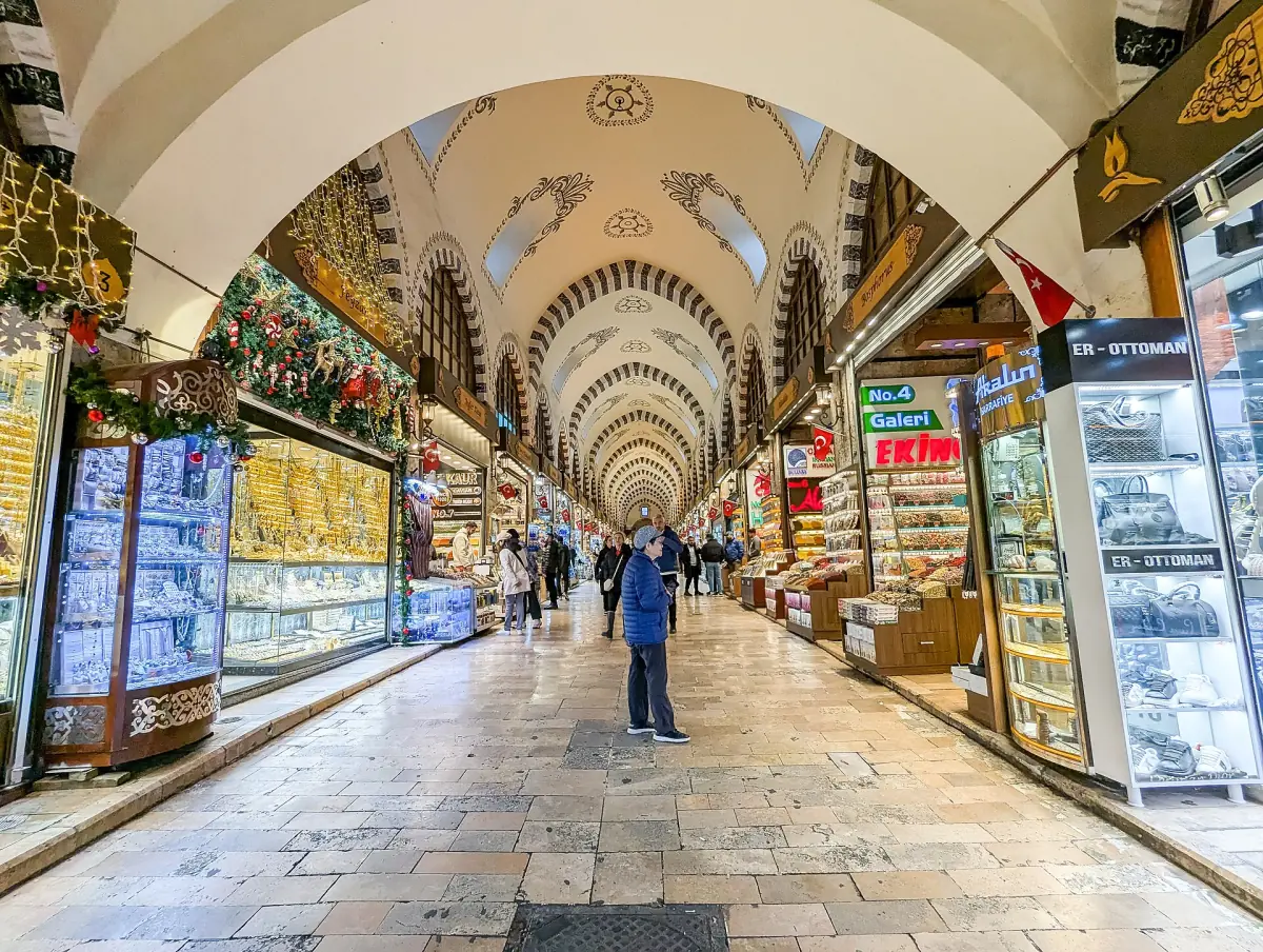 Inside the Spice Bazaar (Mısır Çarşısı)